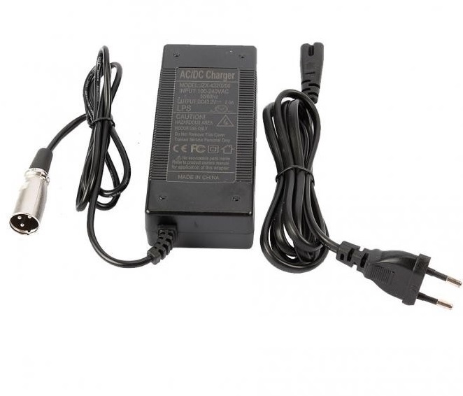 Nabíječka Li-Ion 48V pro LG baterie – řada XE/C/Mon (54,6V) - 1